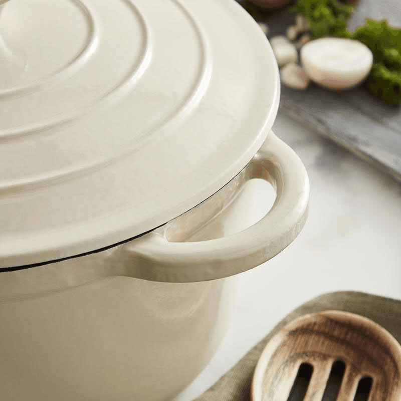 Cast Iron Round Casserole, 24cm, Cream