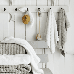 Image showing the Hydrocotton Super jumbo bath sheet, 115 x 180cm, Pearl Grey product.