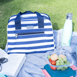 Image showing the Blue Stripes Holdall-style coolbag, 36 x 19 x 25cm, White/Blue product.