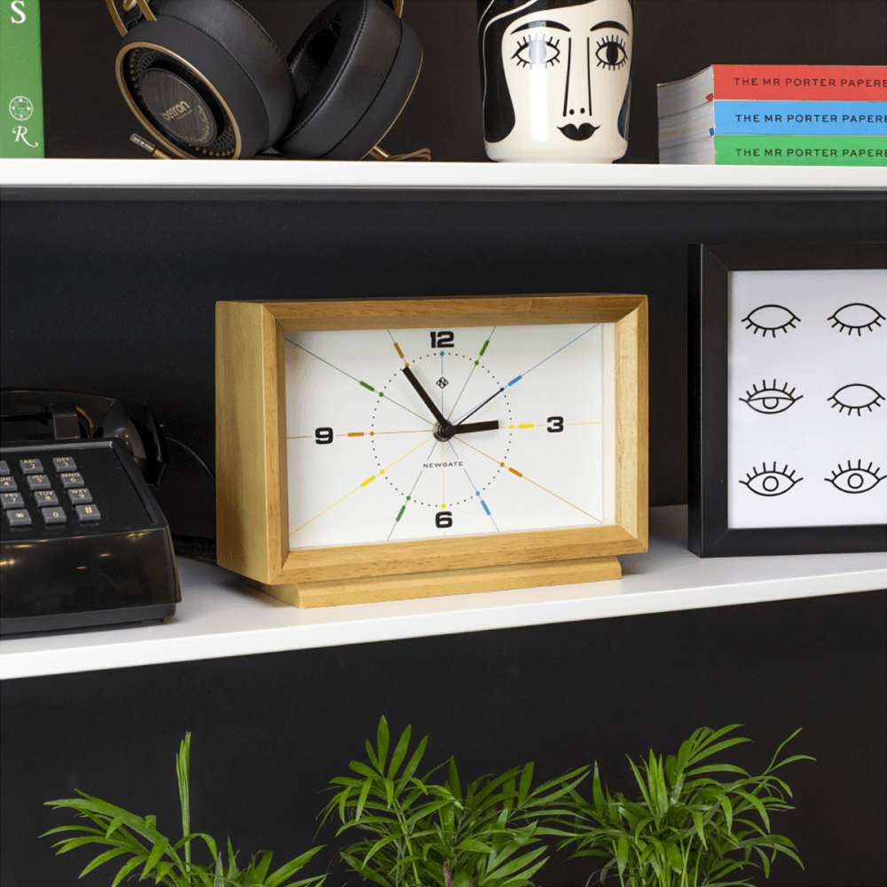 Hollywood Hills Mantel clock, H17.5 x W25cm, Oak