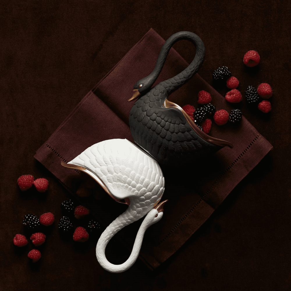 Swan Bowl, 17 x 17cm, white