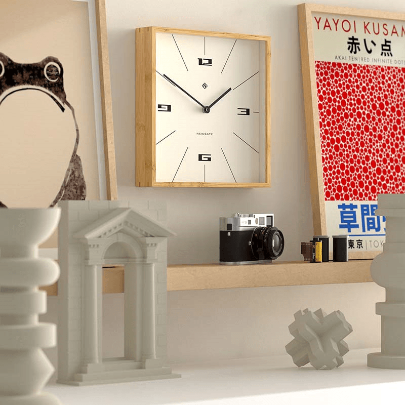 Fiji Wall Clock Hovercraft Dial, 30cm, Light Bamboo