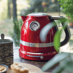 Image showing the Artisan Kettle, 1.5 litre, Candy Apple product.