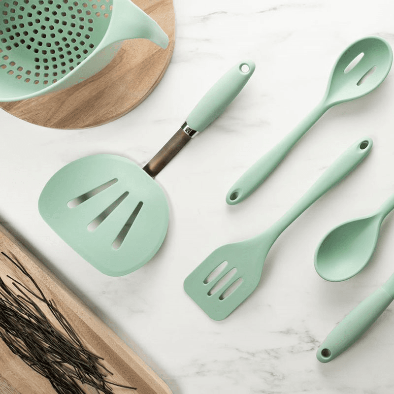 Silicone Wide Turner, Mint