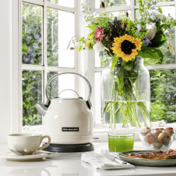 Image showing the Traditional Dome kettle, 1.25 litre, Almond Cream product.