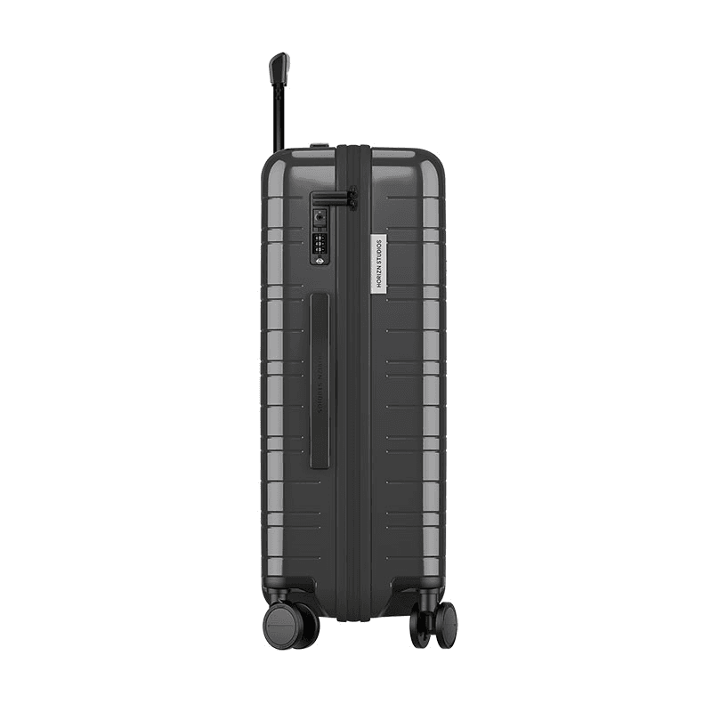 H6 Essential Suitcase, H64 x W24 x L48cm, Glossy Graphite