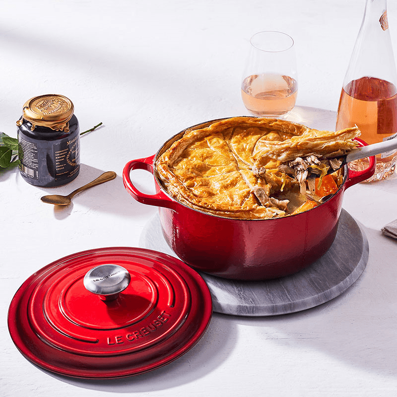 Signature Cast Iron Round casserole, 22cm - 3.3 litre, Cerise