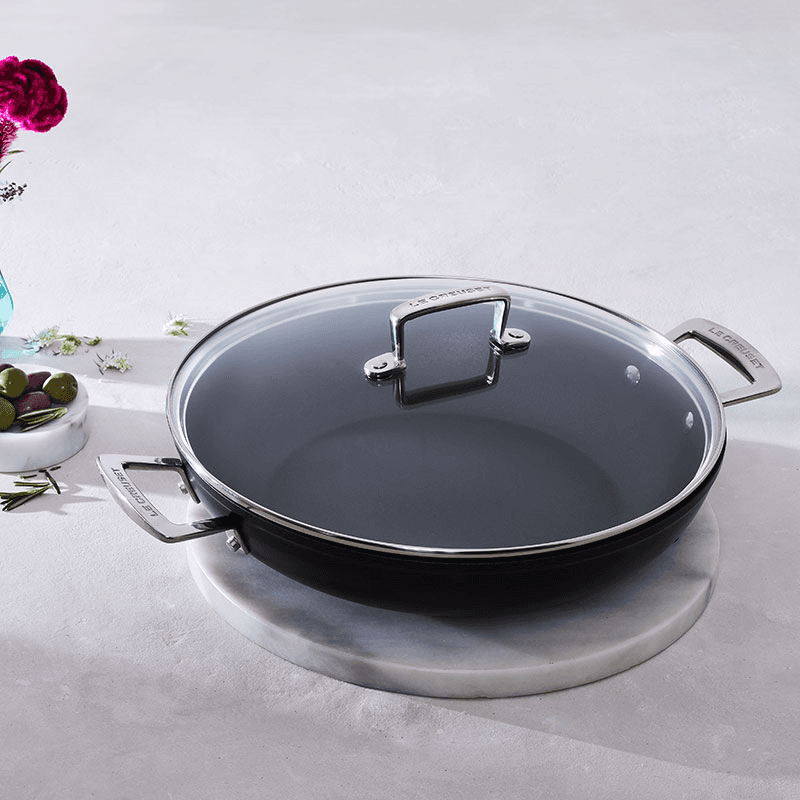 Toughened Non-Stick Shallow casserole with glass lid, 24cm - 2.3 litre