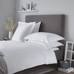 Image showing the Savoy - 400 Thread Count Egyptian Cotton King duvet cover, W225 x L220cm, White product.