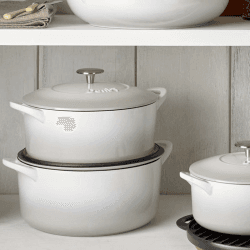 Image showing the Natural Cast Iron Round casserole dish, D24cm, Light Grey product.
