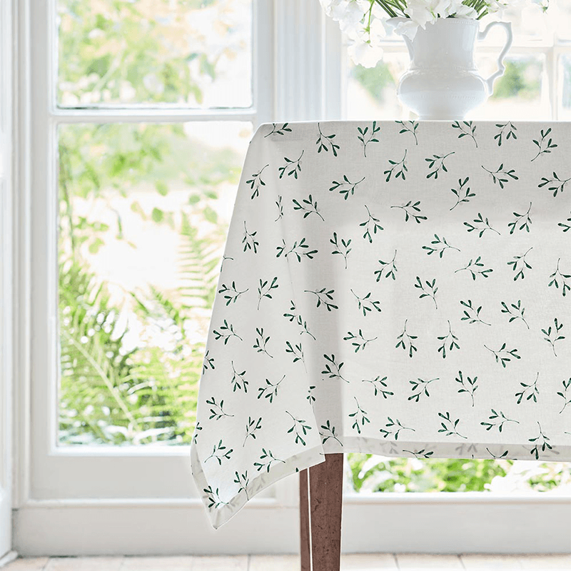 Mistletoe Tablecloth, W140 x D180cm, White/Green