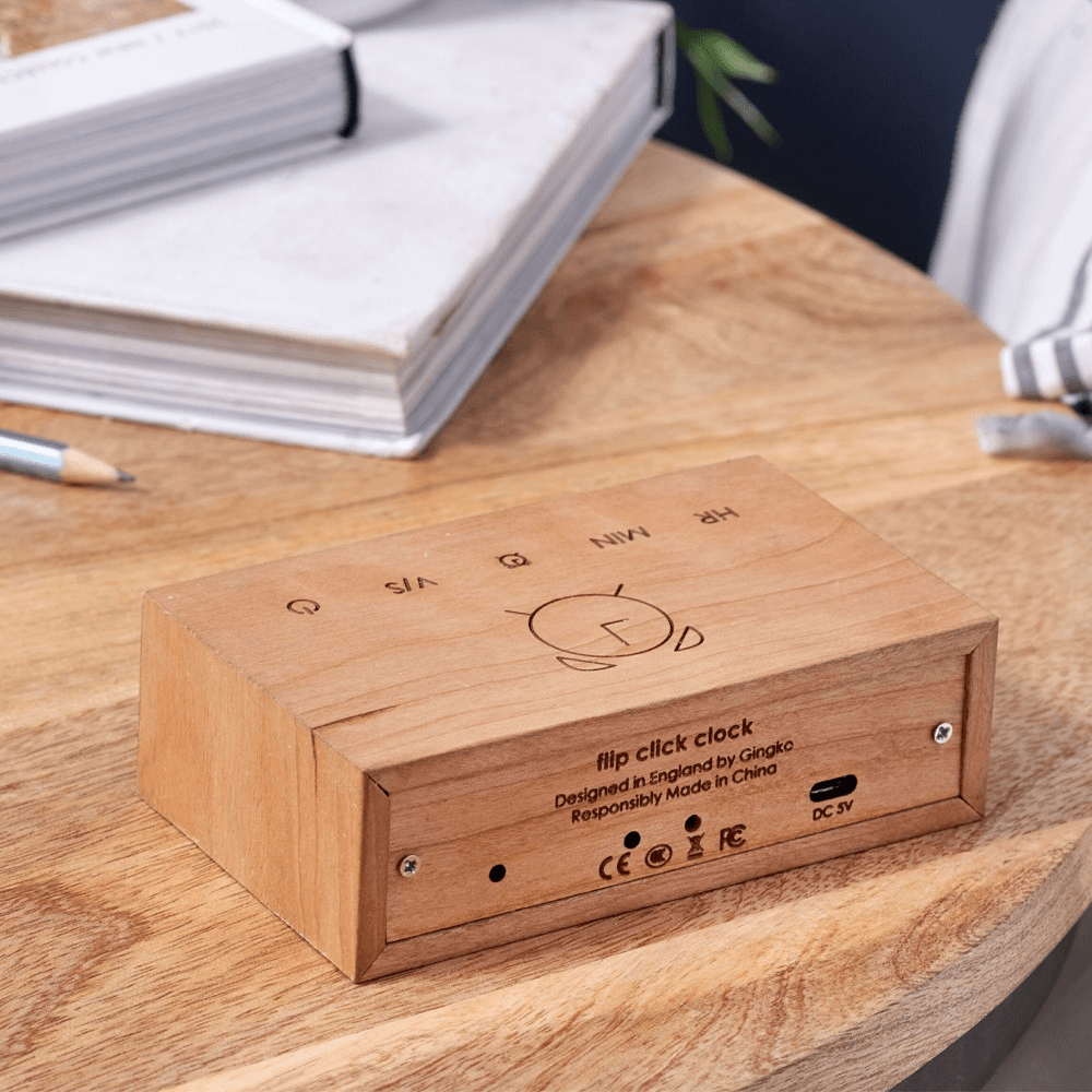 Flip Click Clock, L11.5 x W7 x H3.6cm, cherry