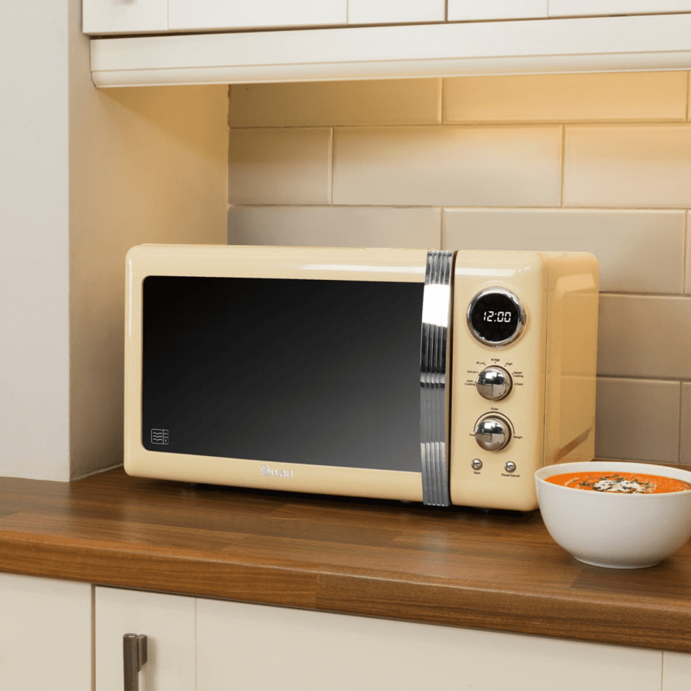 Retro 800W Digital Microwave, Cream
