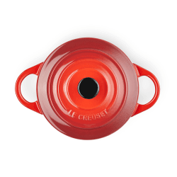 Image showing the Stoneware Petite round casserole, 10cm, Cerise product.