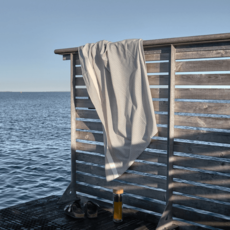 Piqué Wellness Towel, 165 x110cm, Morning Grey