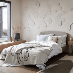 Image showing the Washed Linen Linen King Size Duvet Cover, White product.